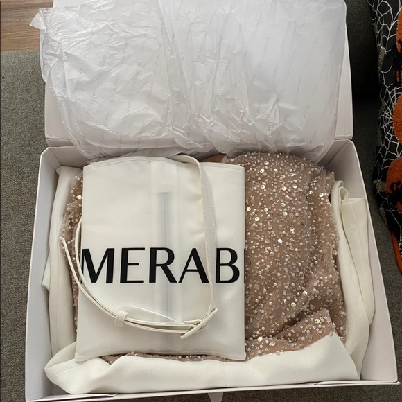 Nadine Merabi Authentic White Magnet Flap On Lead Empty Box Storage Contrast - Picture 3 of 10